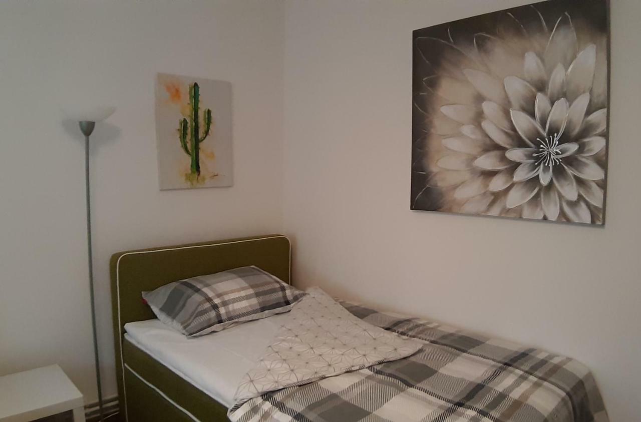 Apartman Pozeg Apartment Zagreb Exterior foto
