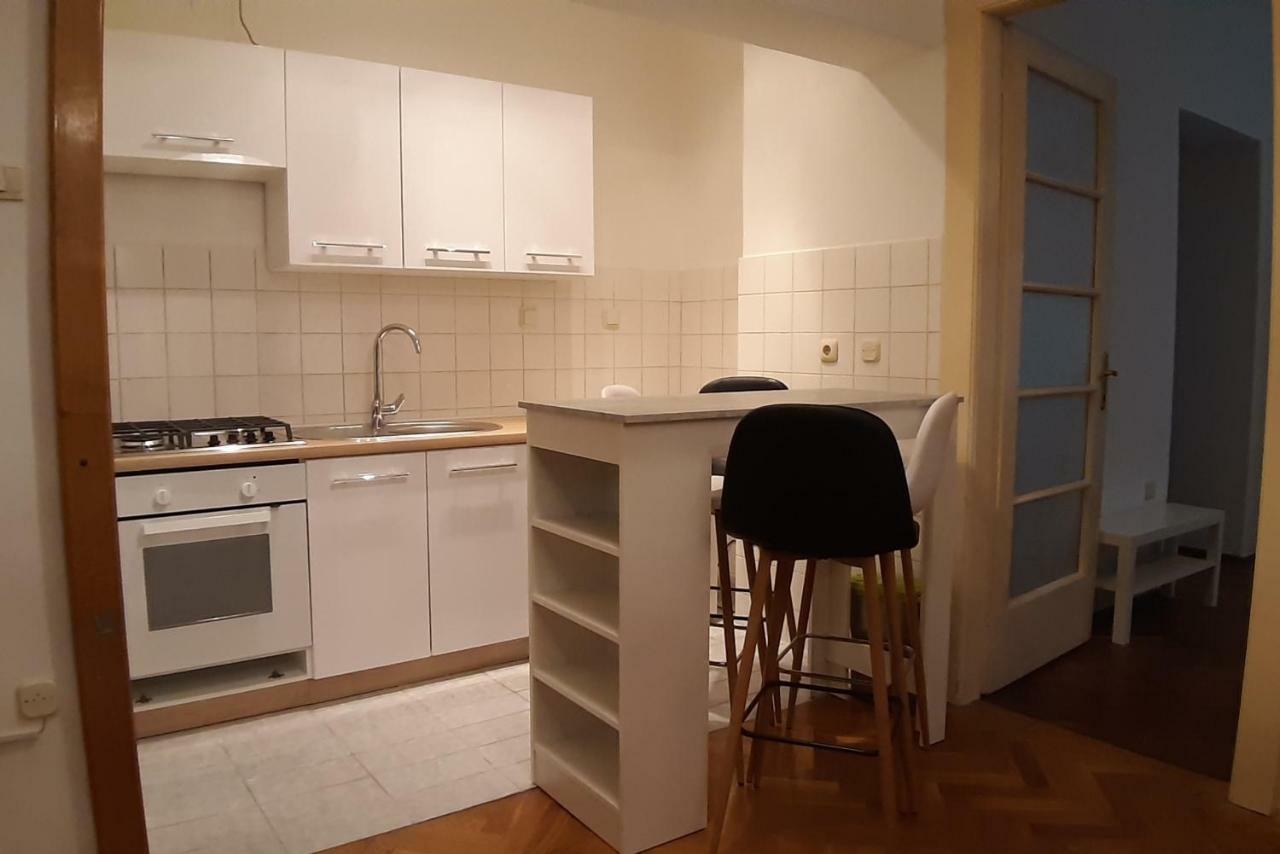 Apartman Pozeg Apartment Zagreb Exterior foto