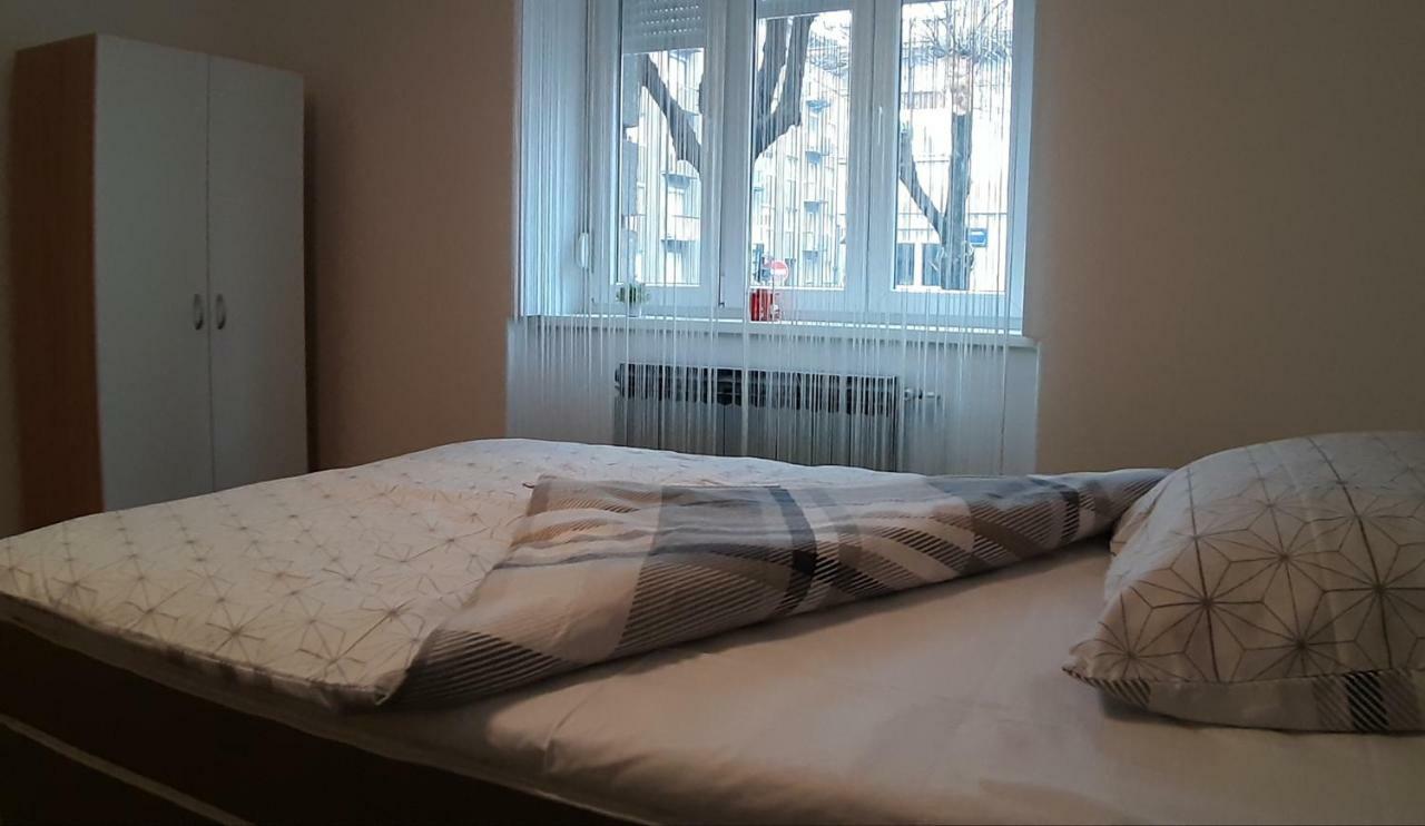 Apartman Pozeg Apartment Zagreb Exterior foto